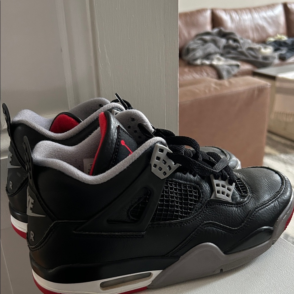 Jordan 4 Retro